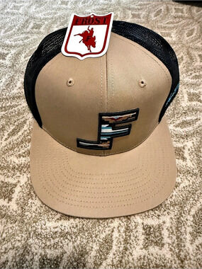 Frost Round-Up Trucker Hat in Brown & Black NWT